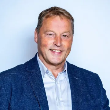 Dr. Christian Menke